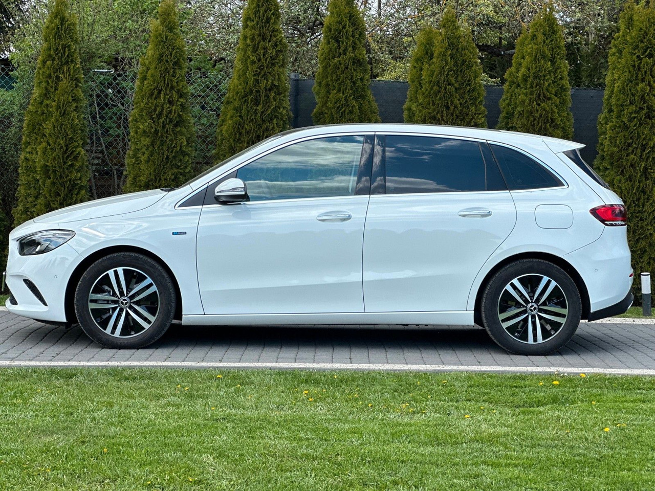 Mercedes-Benz B 250e - Легковой автомобиль: фото 5 Mercedes-Benz B 250e - Легковой автомобиль: фото 5