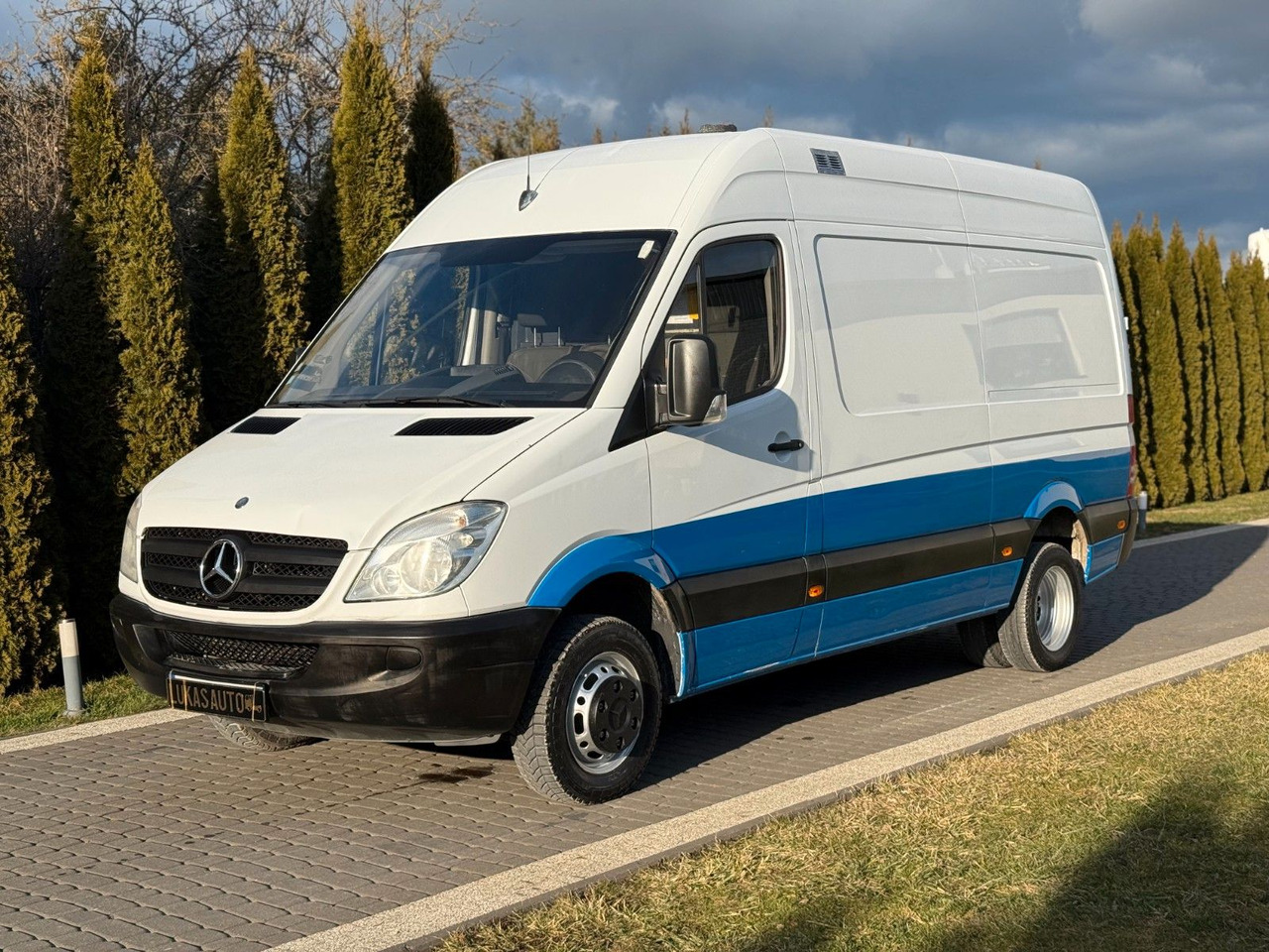 Mercedes-Benz SPRINTER 516 3,5 T FURGON - Фургон с закрытым кузовом: фото 1 Mercedes-Benz SPRINTER 516 3,5 T FURGON - Фургон с закрытым кузовом: фото 1
