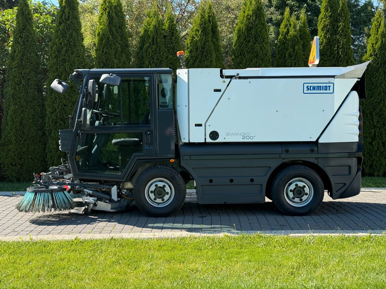 Schmidt SWINGO 200+ - Подметально-уборочная машина: фото 4 Schmidt SWINGO 200+ - Подметально-уборочная машина: фото 4