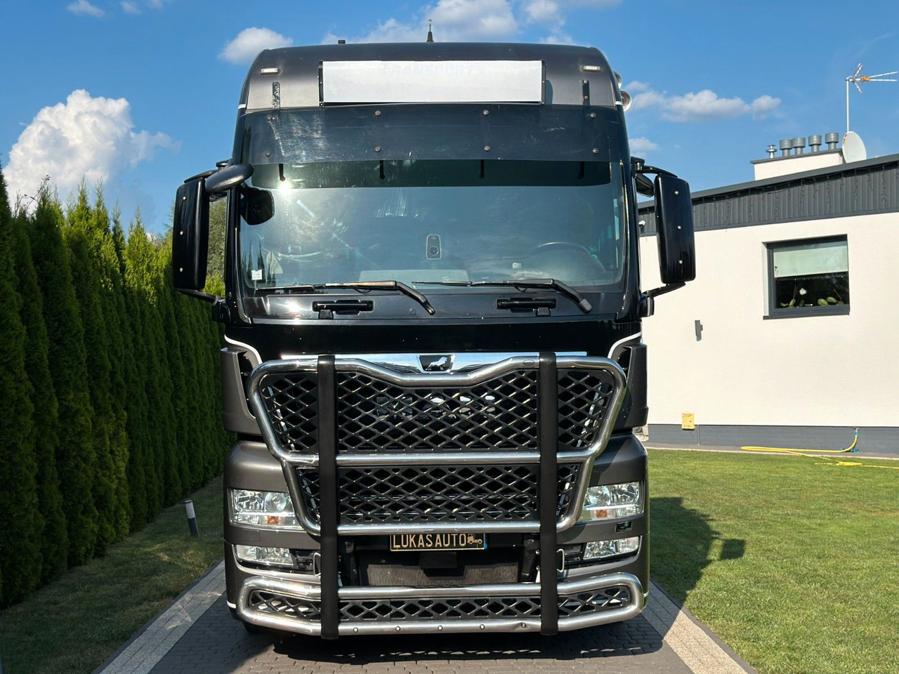 MAN TGX 18.580 D38 XXL RETARDER - Тягач: фото 2 MAN TGX 18.580 D38 XXL RETARDER - Тягач: фото 2