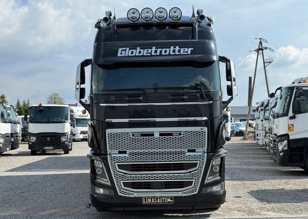 Volvo FH16 660 HP TANDEM 6x2 LIMITED EDITION - Тентованный грузовик: фото 2 Volvo FH16 660 HP TANDEM 6x2 LIMITED EDITION - Тентованный грузовик: фото 2