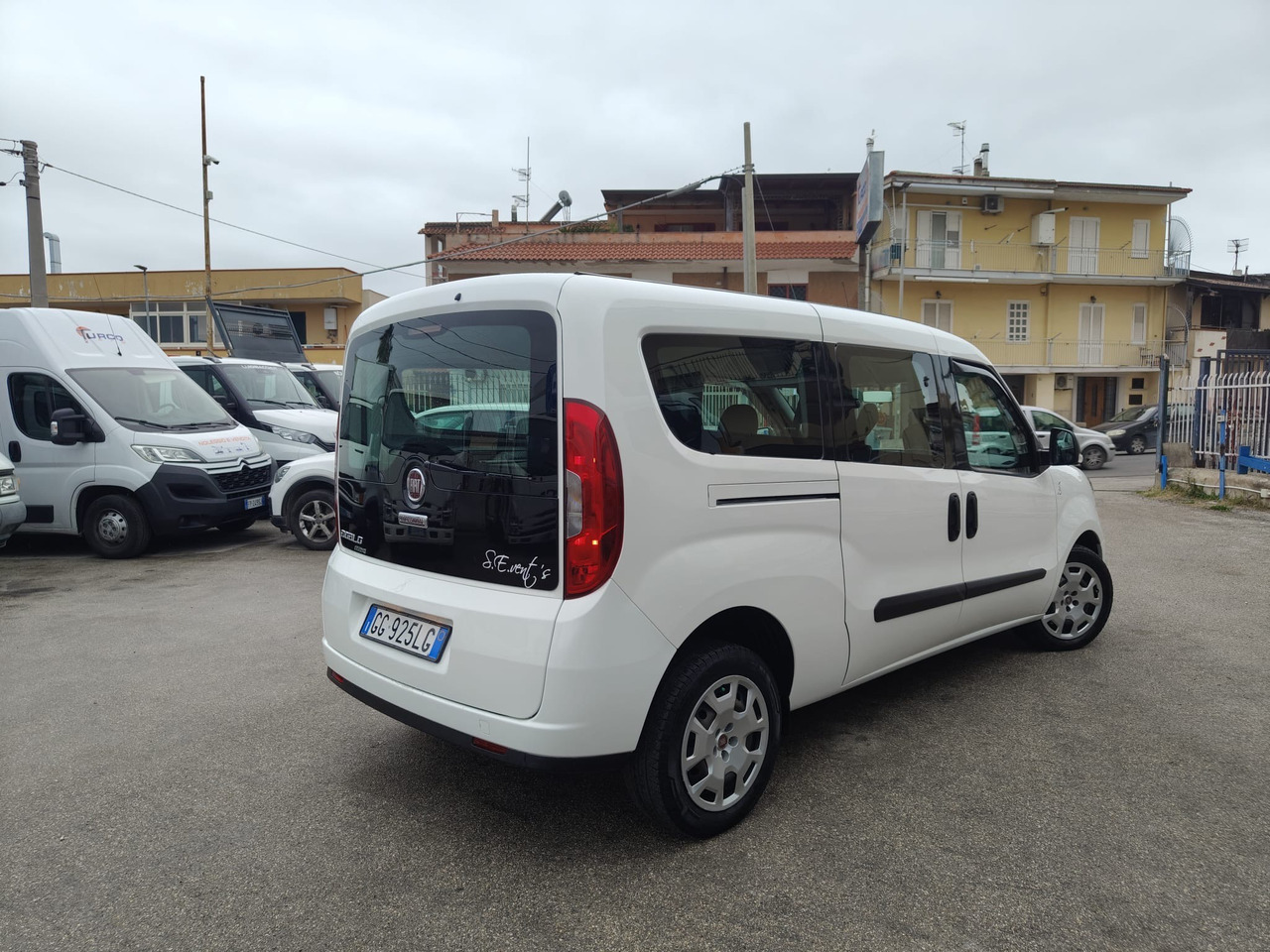 FIAT DOBLO' MAXI - Легковой фургон: фото 1 FIAT DOBLO' MAXI - Легковой фургон: фото 1