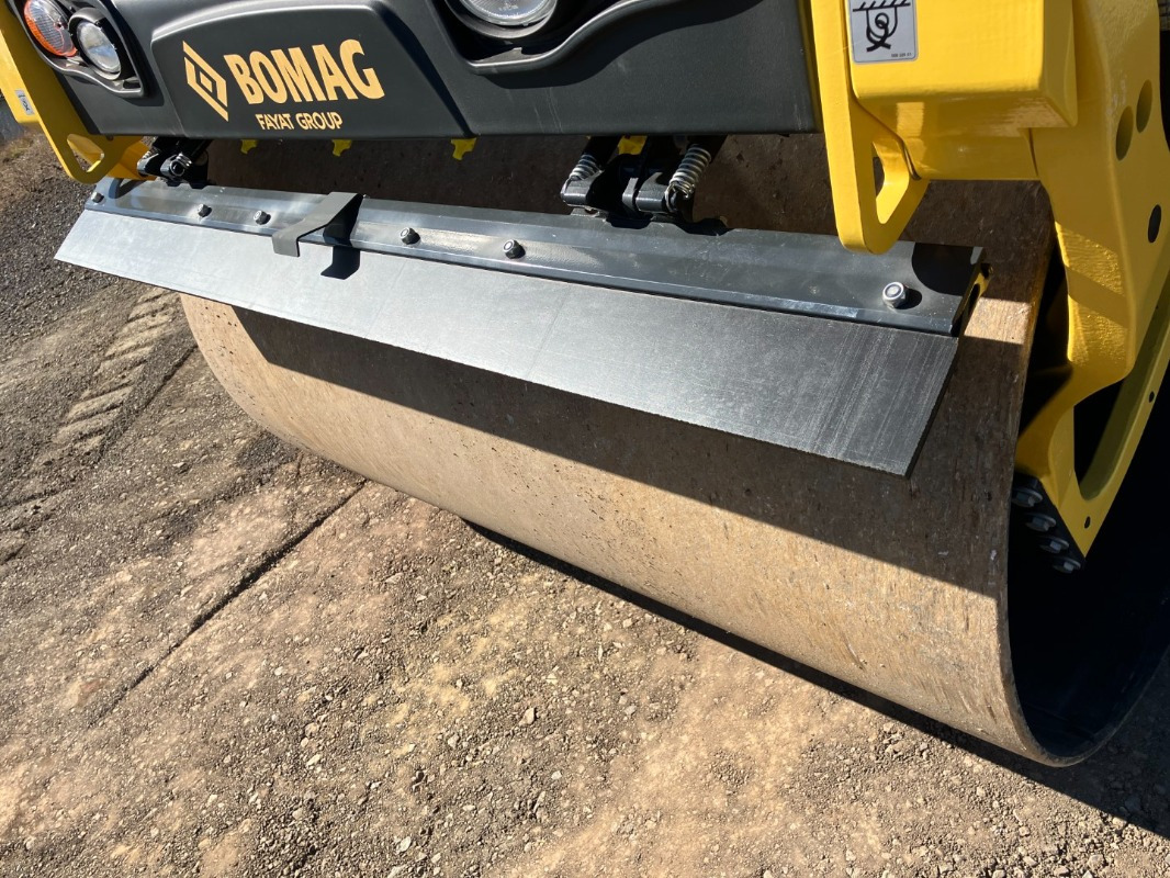 Дорожный каток BOMAG DE BW 151 AD-50 Stage IIIa/TIER3: фото 24