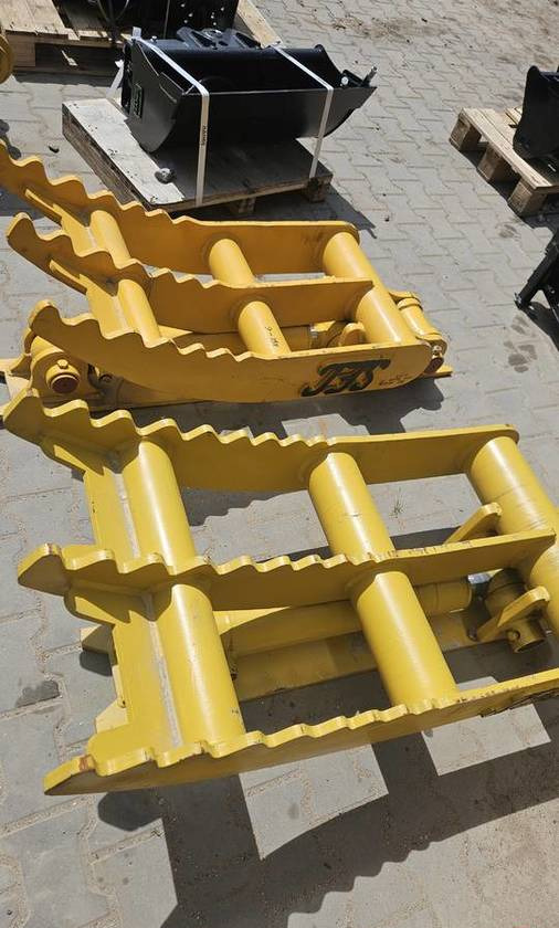 Chwytak kciuk hydrauliczny do koparki 10-25 ton - Рыхлитель: фото 4 Chwytak kciuk hydrauliczny do koparki 10-25 ton - Рыхлитель: фото 4