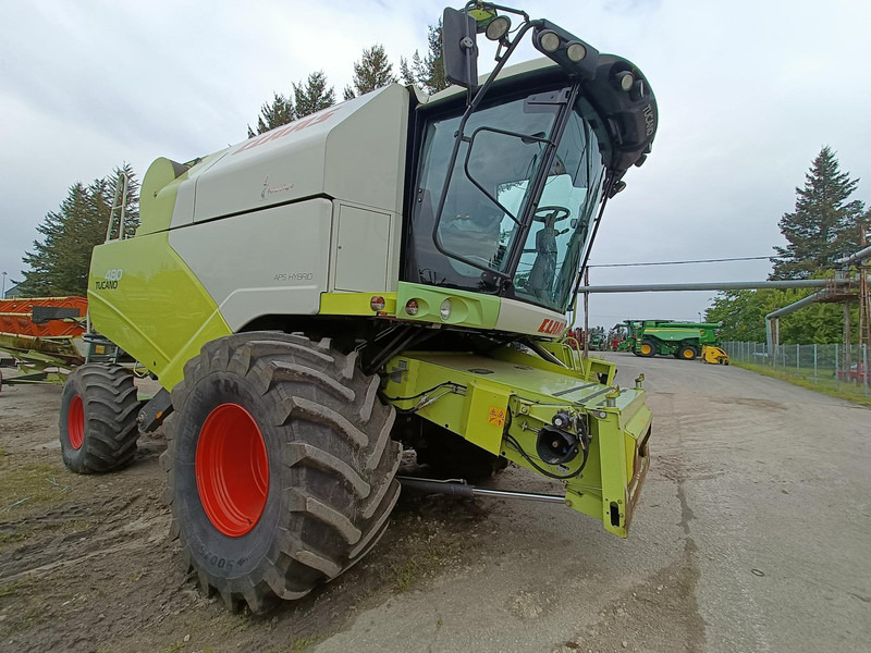 Claas Tucano 480 V750 - Зерноуборочный комбайн: фото 5 Claas Tucano 480 V750 - Зерноуборочный комбайн: фото 5