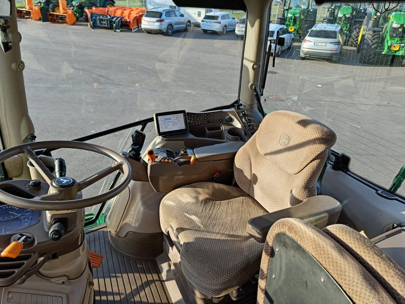 Трактор John Deere 6140R: фото 15 Трактор John Deere 6140R: фото 15