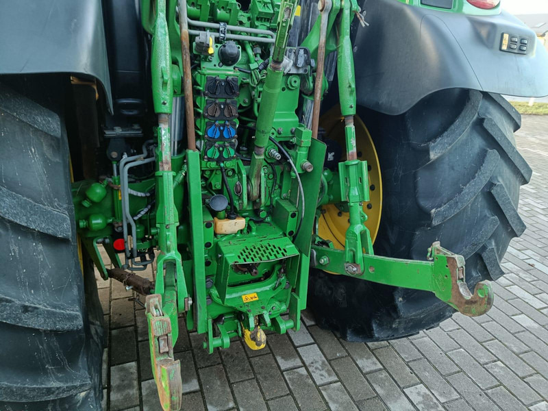 Трактор John Deere 6155R: фото 9