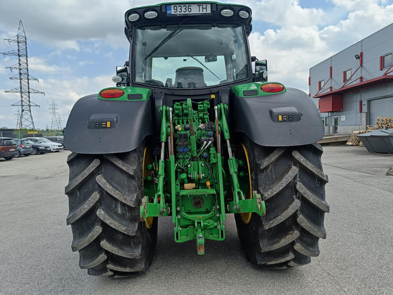 John Deere 6215R - Трактор: фото 4 John Deere 6215R - Трактор: фото 4