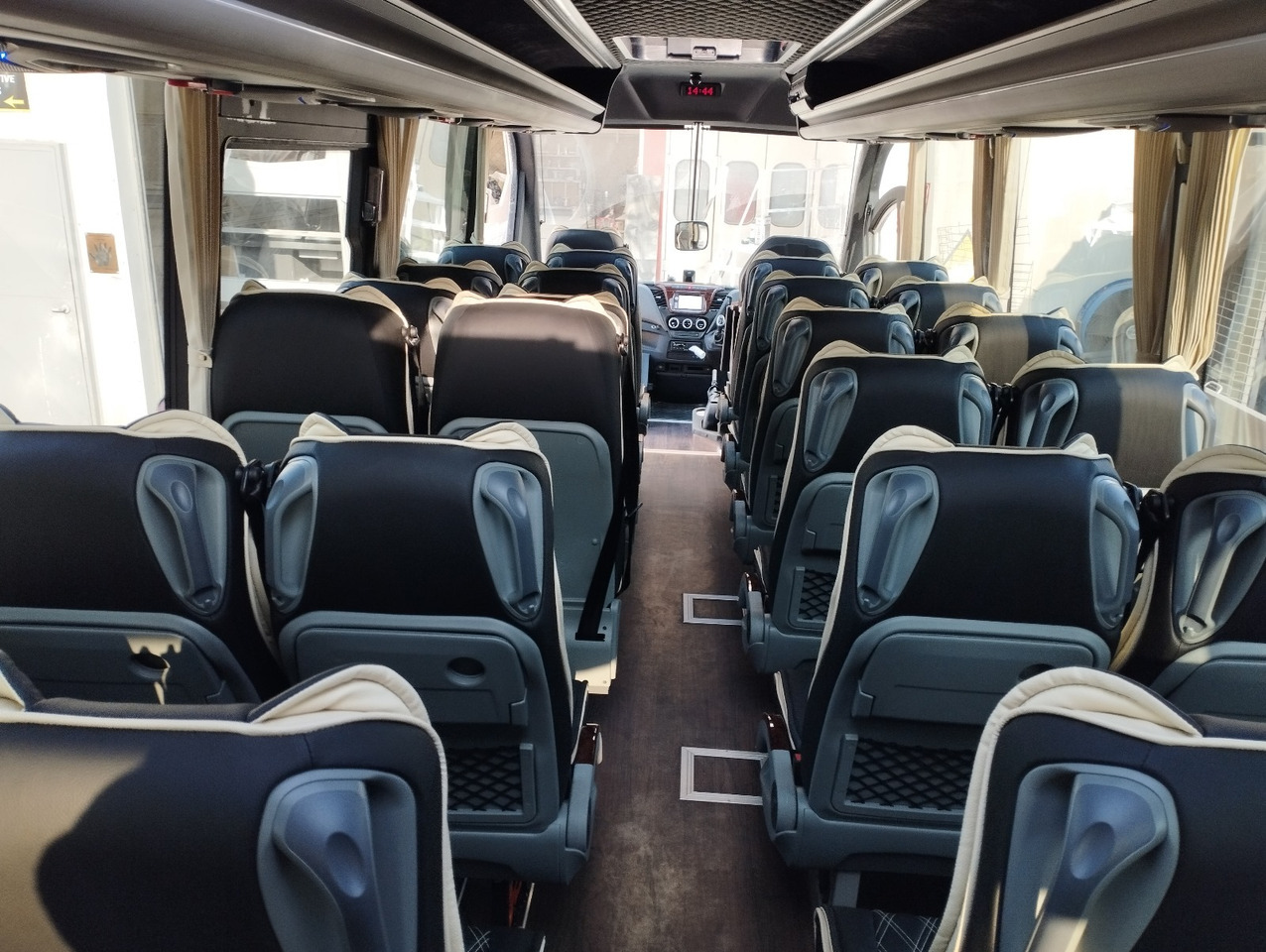 Новый Туристический автобус IVECO DAILY -  RIGHT HAND DRIVE TOURISTIC VEHICLE: фото 14