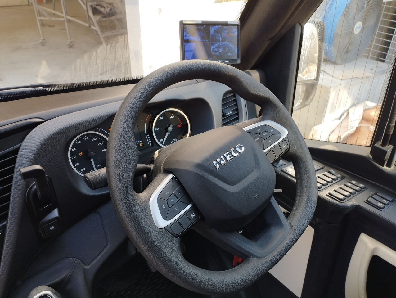 Новый Туристический автобус IVECO DAILY -  RIGHT HAND DRIVE TOURISTIC VEHICLE: фото 13