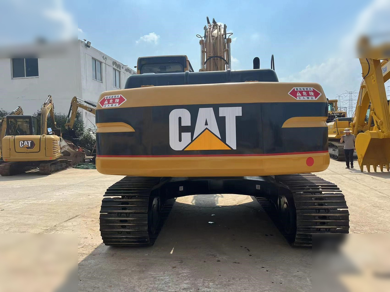 CATERPILLAR 320BL - Гусеничный экскаватор: фото 3 CATERPILLAR 320BL - Гусеничный экскаватор: фото 3