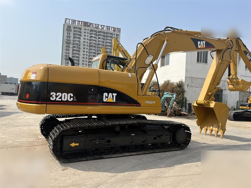 CATERPILLAR 320C - Гусеничный экскаватор: фото 1 CATERPILLAR 320C - Гусеничный экскаватор: фото 1