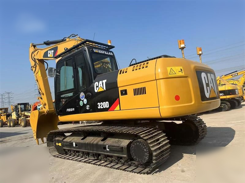 CATERPILLAR 320D - Гусеничный экскаватор: фото 3 CATERPILLAR 320D - Гусеничный экскаватор: фото 3