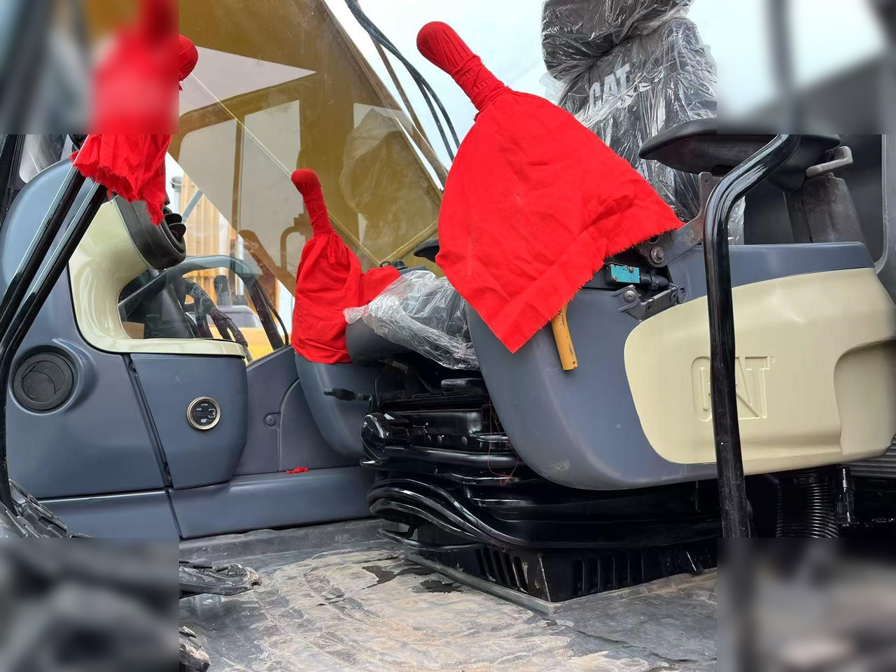 CATERPILLAR 320D2L - Гусеничный экскаватор: фото 5 CATERPILLAR 320D2L - Гусеничный экскаватор: фото 5