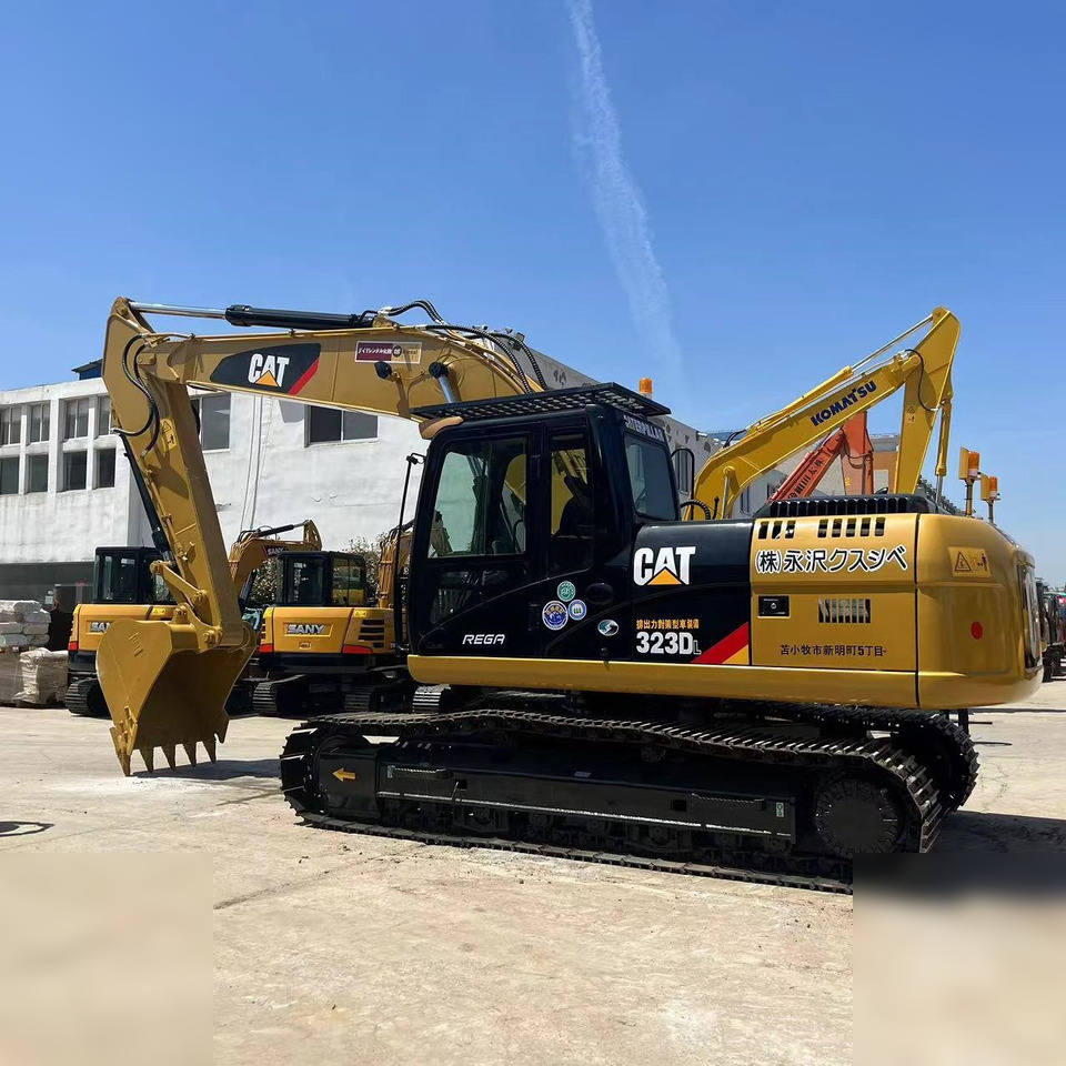 CATERPILLAR 323DL - Гусеничный экскаватор: фото 2 CATERPILLAR 323DL - Гусеничный экскаватор: фото 2