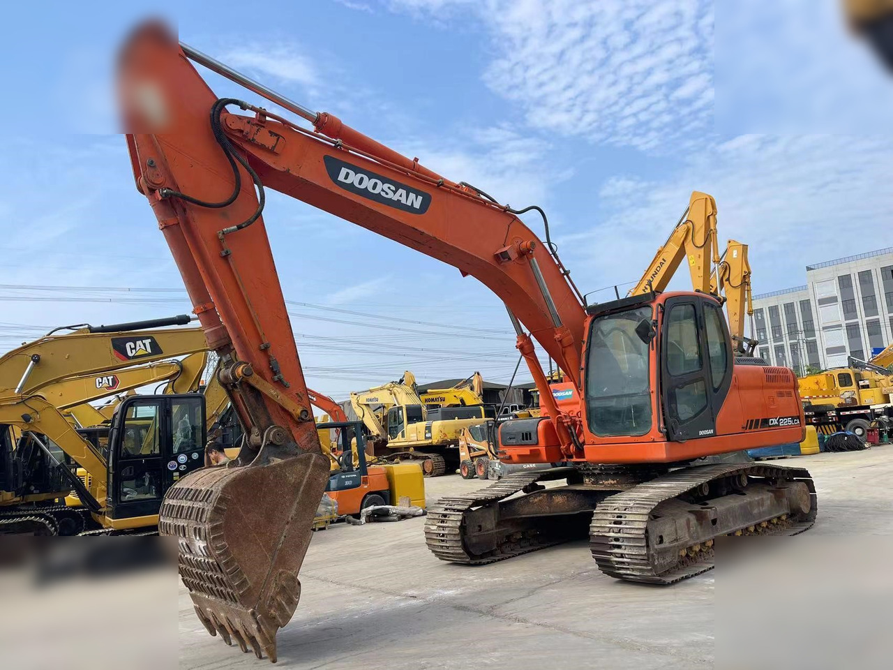 DOOSAN DX225 LCA - Гусеничный экскаватор: фото 2 DOOSAN DX225 LCA - Гусеничный экскаватор: фото 2