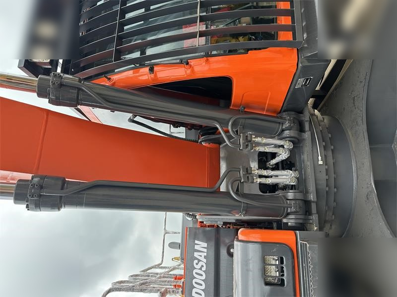 DOOSAN DX260 LC - Гусеничный экскаватор: фото 4 DOOSAN DX260 LC - Гусеничный экскаватор: фото 4