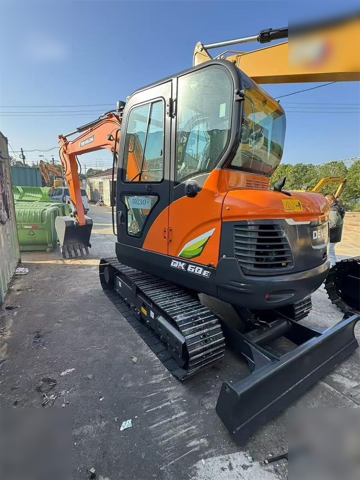 DOOSAN DX60E-10N - Гусеничный экскаватор: фото 5 DOOSAN DX60E-10N - Гусеничный экскаватор: фото 5