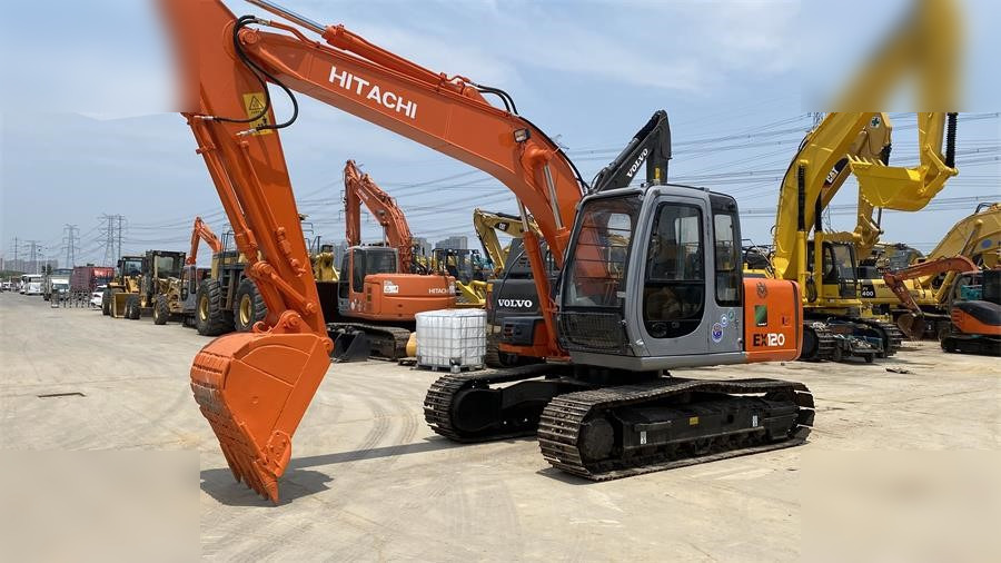 HITACHI EX120 - Гусеничный экскаватор: фото 2 HITACHI EX120 - Гусеничный экскаватор: фото 2