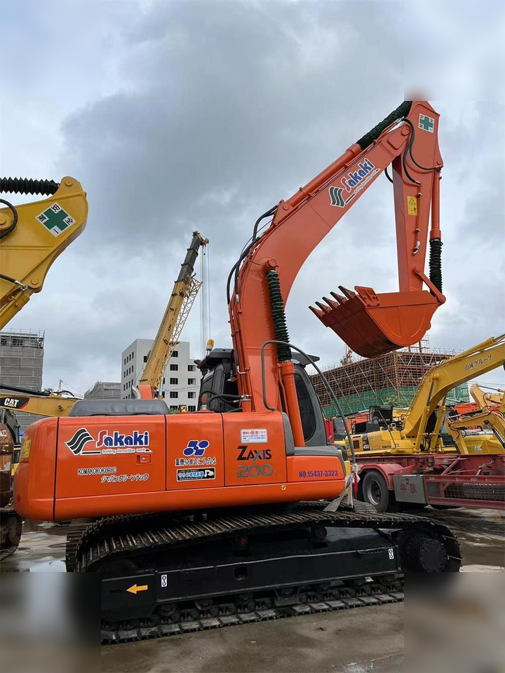 HITACHI ZX200 - Гусеничный экскаватор: фото 1 HITACHI ZX200 - Гусеничный экскаватор: фото 1