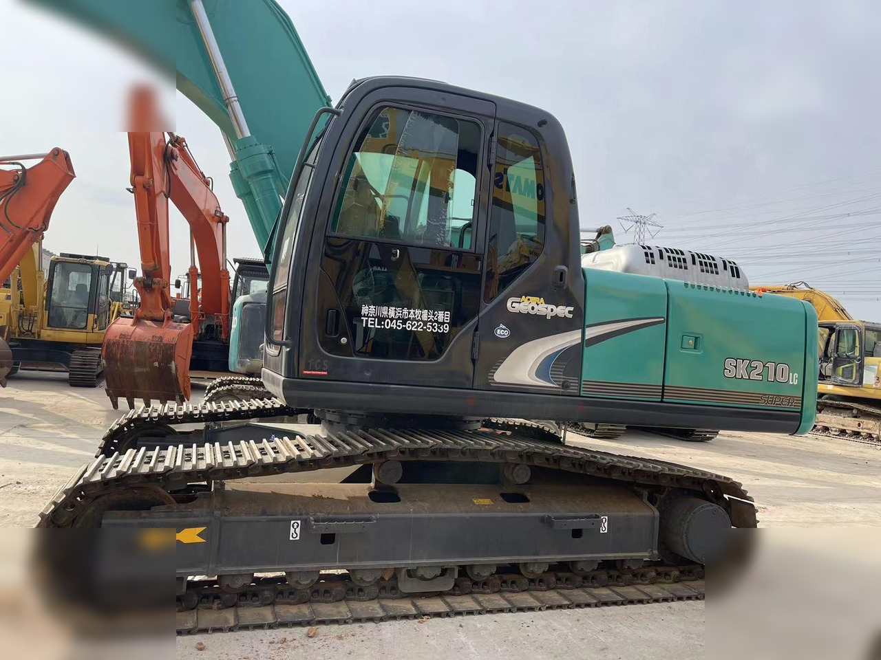 KOBELCO SK210 - Гусеничный экскаватор: фото 3 KOBELCO SK210 - Гусеничный экскаватор: фото 3