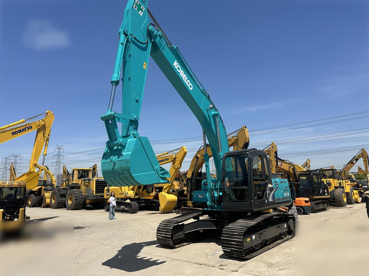 KOBELCO SK210 LC-8 - Гусеничный экскаватор: фото 3 KOBELCO SK210 LC-8 - Гусеничный экскаватор: фото 3