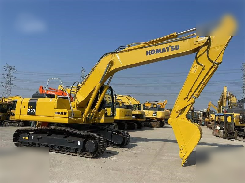 KOMATSU PC220-7 - Гусеничный экскаватор: фото 5 KOMATSU PC220-7 - Гусеничный экскаватор: фото 5