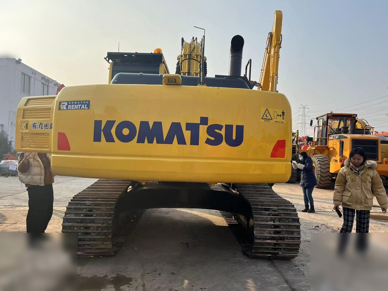 KOMATSU PC220-8M0 - Гусеничный экскаватор: фото 4 KOMATSU PC220-8M0 - Гусеничный экскаватор: фото 4