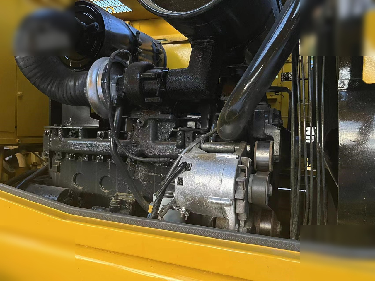 Колёсный погрузчик KOMATSU WA320-3: фото 6 Колёсный погрузчик KOMATSU WA320-3: фото 6