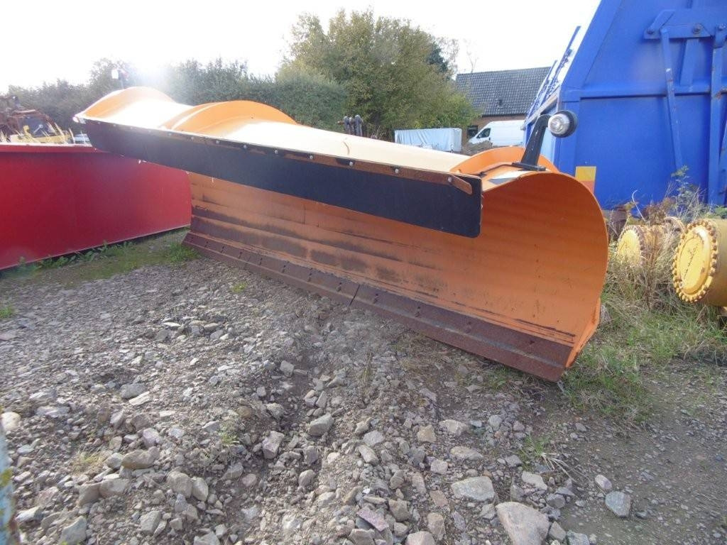 Trejon trejon - Отвал для снега: фото 1 Trejon trejon - Отвал для снега: фото 1