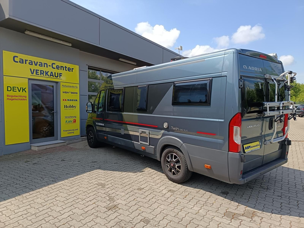 Adria Twin 640SLX Platinum*MARKISE*TV*SAT*FAHRRADTRÄG. - Кастенваген: фото 5 Adria Twin 640SLX Platinum*MARKISE*TV*SAT*FAHRRADTRÄG. - Кастенваген: фото 5