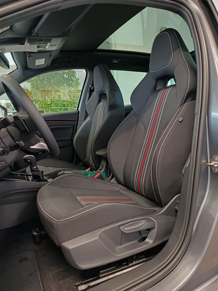 Внедорожник Skoda Kamiq Monte Carlo 1.5 TSI DSG*5J.GARANTIE*PANO*: фото 18