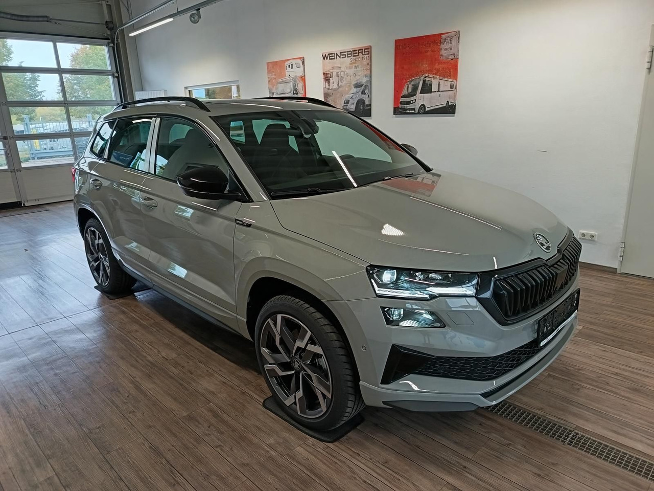 Skoda Karoq Sportline 2,0 TDI DSG 4x4*AHK*PSD*STD.HZG* - Внедорожник: фото 3 Skoda Karoq Sportline 2,0 TDI DSG 4x4*AHK*PSD*STD.HZG* - Внедорожник: фото 3