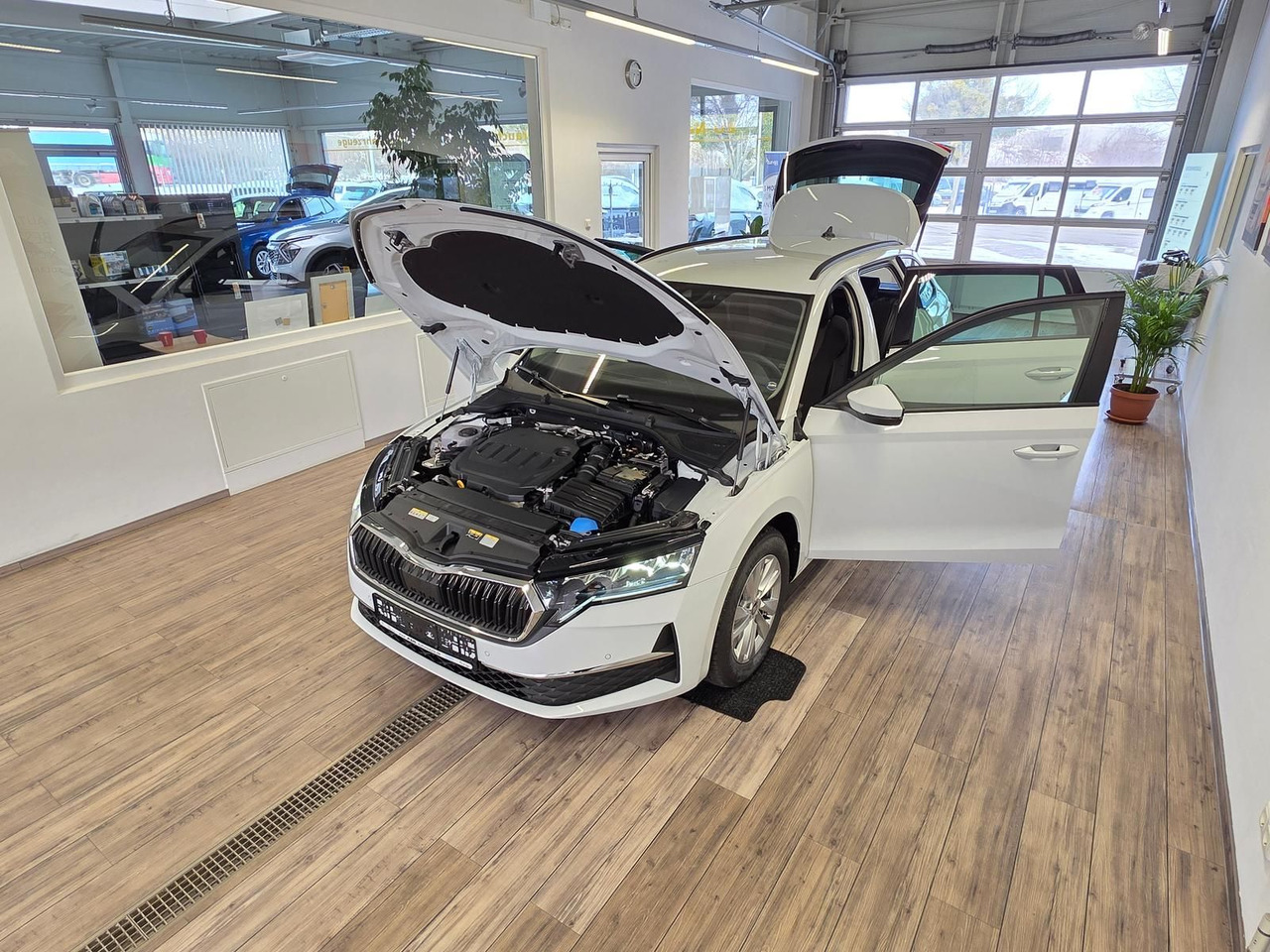 Skoda Octavia Combi Selection DSG*LED*ACC*WINTERPAKET* - Универсал: фото 2 Skoda Octavia Combi Selection DSG*LED*ACC*WINTERPAKET* - Универсал: фото 2