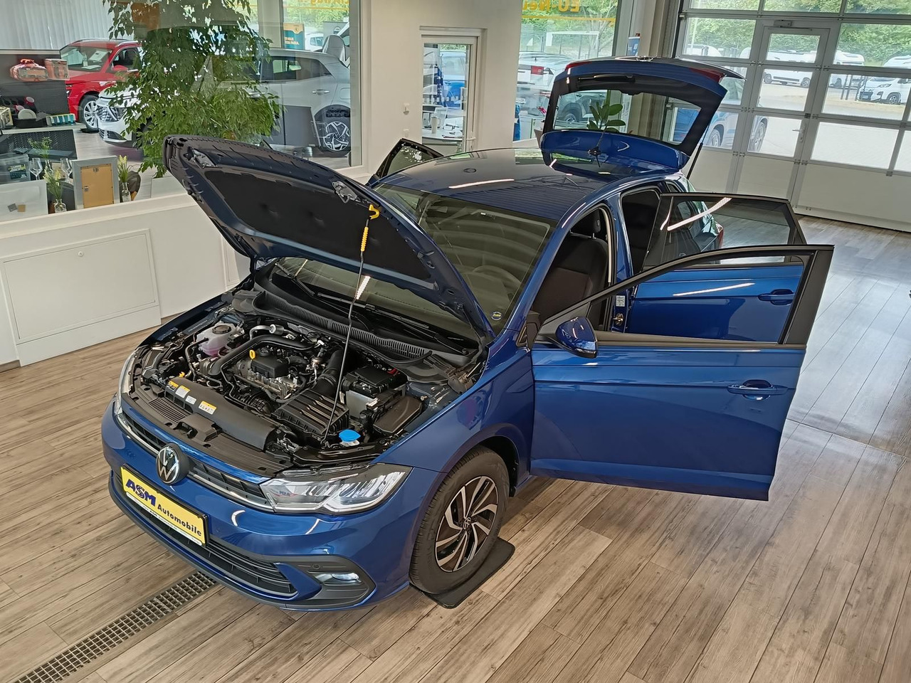 Volkswagen Polo Life 1.0 TSI 70kW DSG*LED*ACC*R-KAM*DAB*PDC - Легковой автомобиль: фото 2 Volkswagen Polo Life 1.0 TSI 70kW DSG*LED*ACC*R-KAM*DAB*PDC - Легковой автомобиль: фото 2