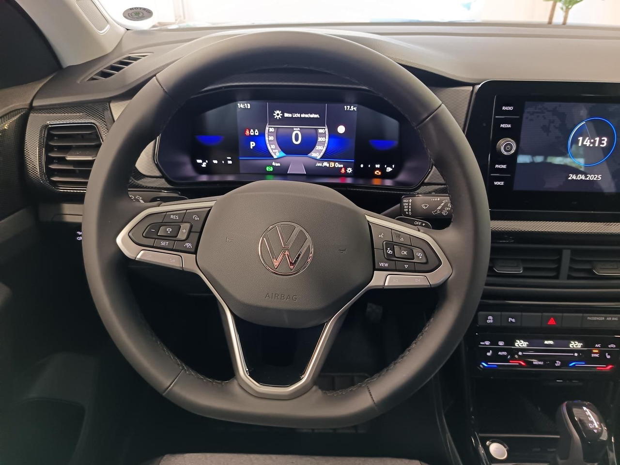 Внедорожник Volkswagen T-Cross Life 1.5 TSI DSG*AHK*MATRIX LED*ACC*SHZ*: фото 8