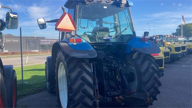 New Holland TS115 - Трактор: фото 3 New Holland TS115 - Трактор: фото 3