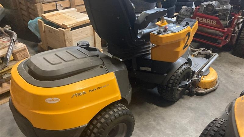 Stiga Park Pro 540IX 4WD 125 Combi Pro el. - Газонокосилка: фото 3 Stiga Park Pro 540IX 4WD 125 Combi Pro el. - Газонокосилка: фото 3