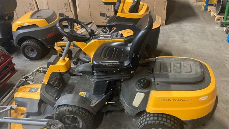 Stiga Park Pro 540IX 4WD 125 Combi Pro el. - Газонокосилка: фото 1 Stiga Park Pro 540IX 4WD 125 Combi Pro el. - Газонокосилка: фото 1