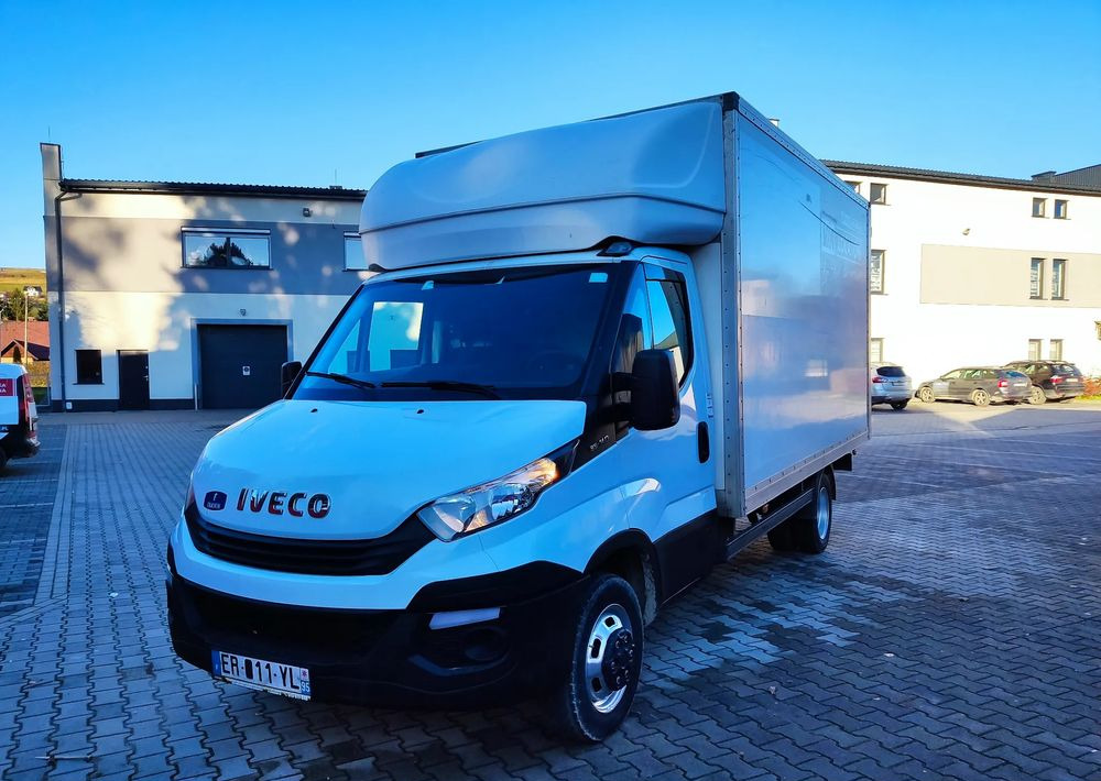 Iveco DAILY 35C13 Kurierka - Фургон с закрытым кузовом: фото 1 Iveco DAILY 35C13 Kurierka - Фургон с закрытым кузовом: фото 1