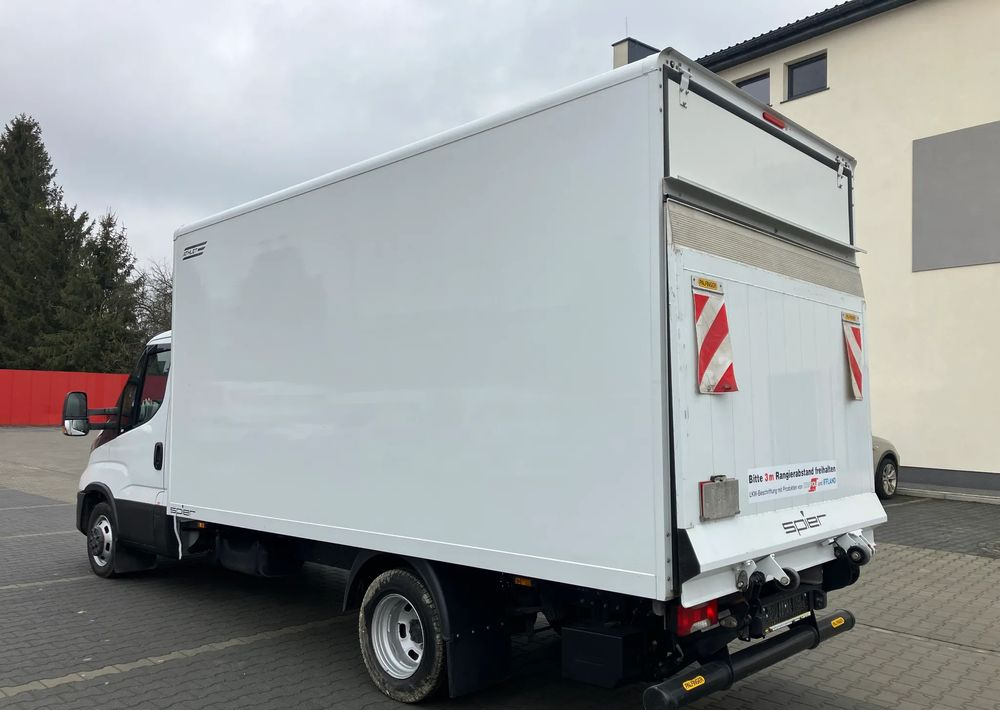 Iveco DAILY 35C16 kontener kurierka winda STAN PERFEKCYJNY - Фургон с закрытым кузовом: фото 4 Iveco DAILY 35C16 kontener kurierka winda STAN PERFEKCYJNY - Фургон с закрытым кузовом: фото 4