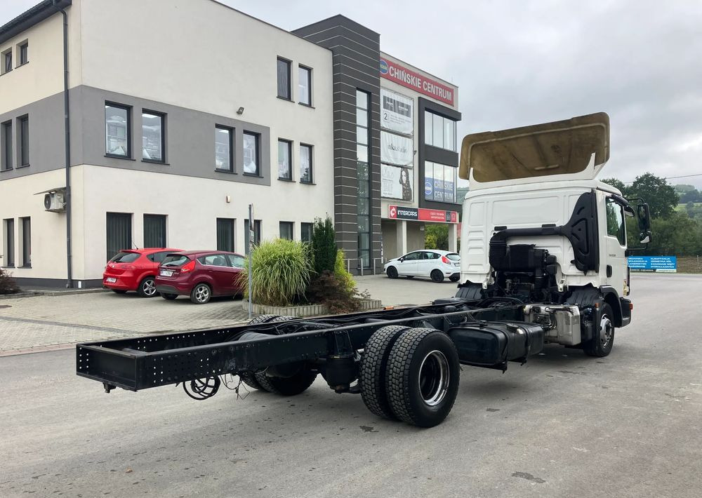 MAN Man TGM 12.250 euro 6 ramo do zabudowy Pomoc drogowa laweta kiper - Грузовик-шасси: фото 4 MAN Man TGM 12.250 euro 6 ramo do zabudowy Pomoc drogowa laweta kiper - Грузовик-шасси: фото 4