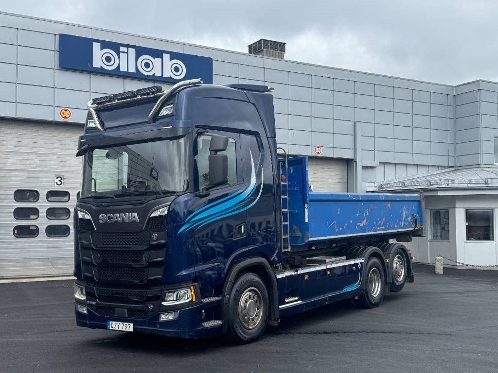 Scania S 580 6x2*4 Lastväxlare Hiab ink Flak - Крюковой мультилифт: фото 1 Scania S 580 6x2*4 Lastväxlare Hiab ink Flak - Крюковой мультилифт: фото 1