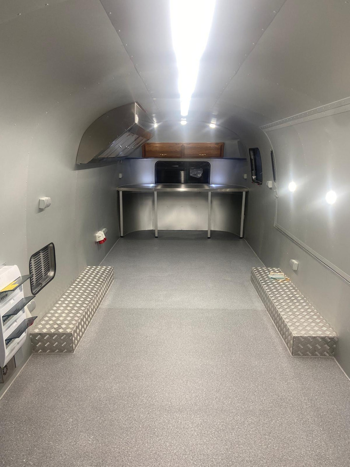Торговый прицеп 1992 Airstream Classic 1992 Airstream Classic – Fully Rebuilt Vintage Travel Trailer: фото 14