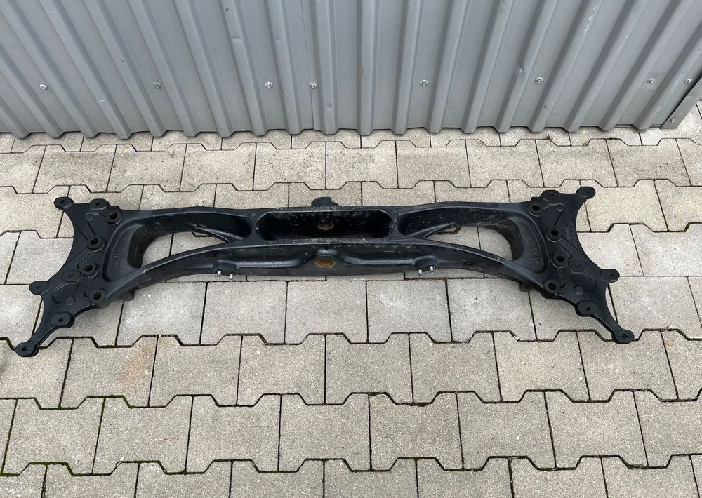 Belka przednia MAN TGS TG3 zderzak wspornik nowy model - Бампер для Грузовиков: фото 1 Belka przednia MAN TGS TG3 zderzak wspornik nowy model - Бампер для Грузовиков: фото 1