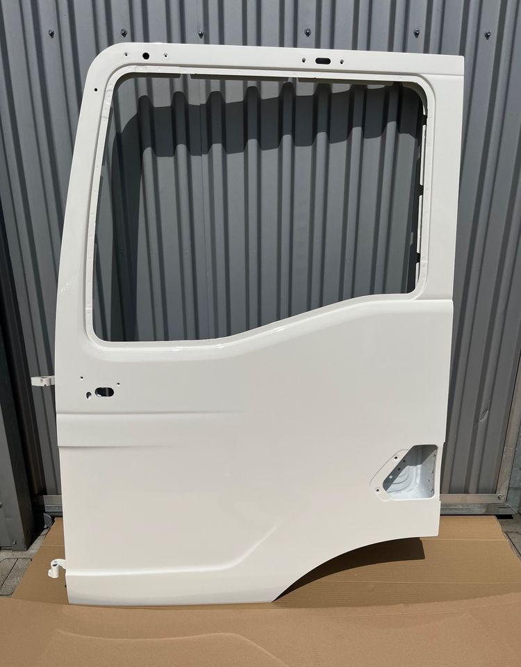 Drzwi lewe MAN TGS TG3 TGM TGL euro 6 drzwi kierowcy nowy model - Дверь и запчасти для Грузовиков: фото 1 Drzwi lewe MAN TGS TG3 TGM TGL euro 6 drzwi kierowcy nowy model - Дверь и запчасти для Грузовиков: фото 1