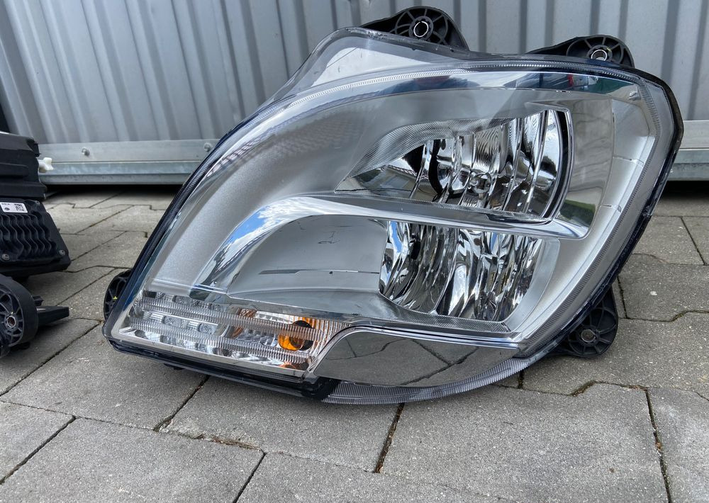 Lampy LED DAF XF 106 euro 6 komplet reflektory - Свет/ Освещение для Грузовиков: фото 3 Lampy LED DAF XF 106 euro 6 komplet reflektory - Свет/ Освещение для Грузовиков: фото 3