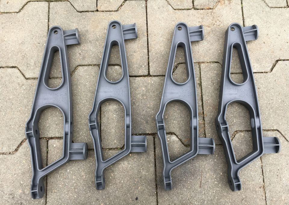 MAN TGX TGA XXL mocowanie blendy przeciwsłonecznej - Солнцезащитный козырек для Грузовиков: фото 1 MAN TGX TGA XXL mocowanie blendy przeciwsłonecznej - Солнцезащитный козырек для Грузовиков: фото 1