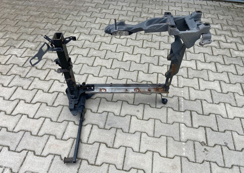 Mocowanie katalizatora DAF XF 106 euro 6 lift wspornik - Глушитель/ Выхлопная система для Грузовиков: фото 2 Mocowanie katalizatora DAF XF 106 euro 6 lift wspornik - Глушитель/ Выхлопная система для Грузовиков: фото 2