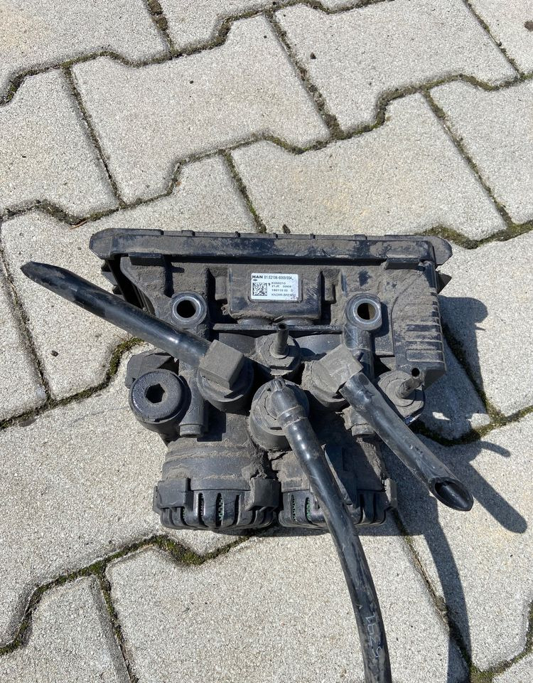 Modulator hamulcowy MAN TGX TGS euro 6 Knorr zawór - Детали тормозной системы для Грузовиков: фото 1 Modulator hamulcowy MAN TGX TGS euro 6 Knorr zawór - Детали тормозной системы для Грузовиков: фото 1